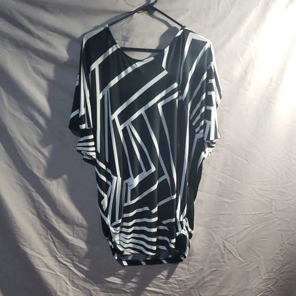 Forever Tops - Forever black and white printed loose blouse Forever Tops - Forever black and white printed loose blouse
